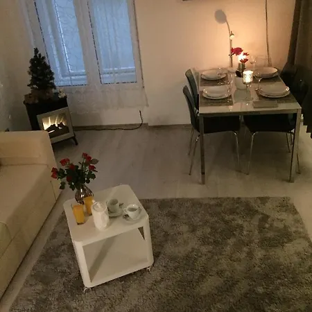 Heart Of Old Apartment *